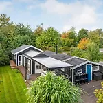 Amazing Home In Gilleleje With Sauna * Gilleleje