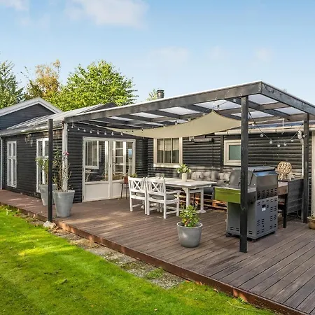 Amazing In With Kitchen Feriehus *