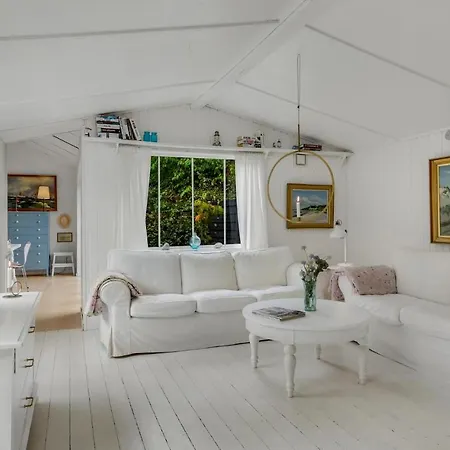 Amazing In With Kitchen